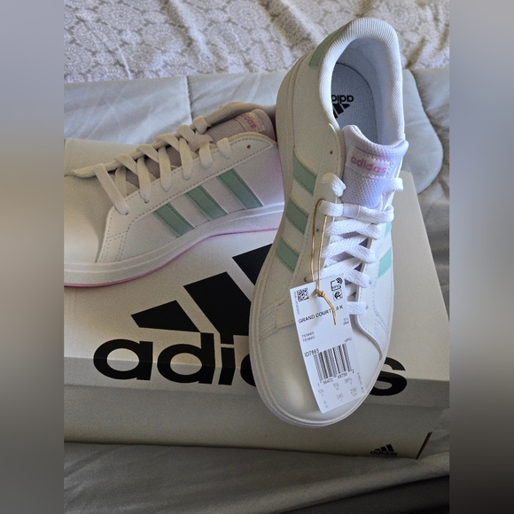 Adidas Grand Court 2.0 Kids shoes - Picture 2 of 5